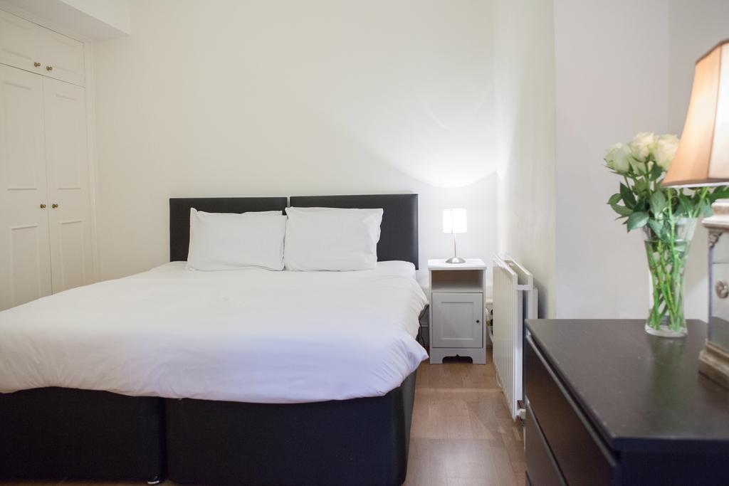 Victoria Station Apartment Londra Exterior foto