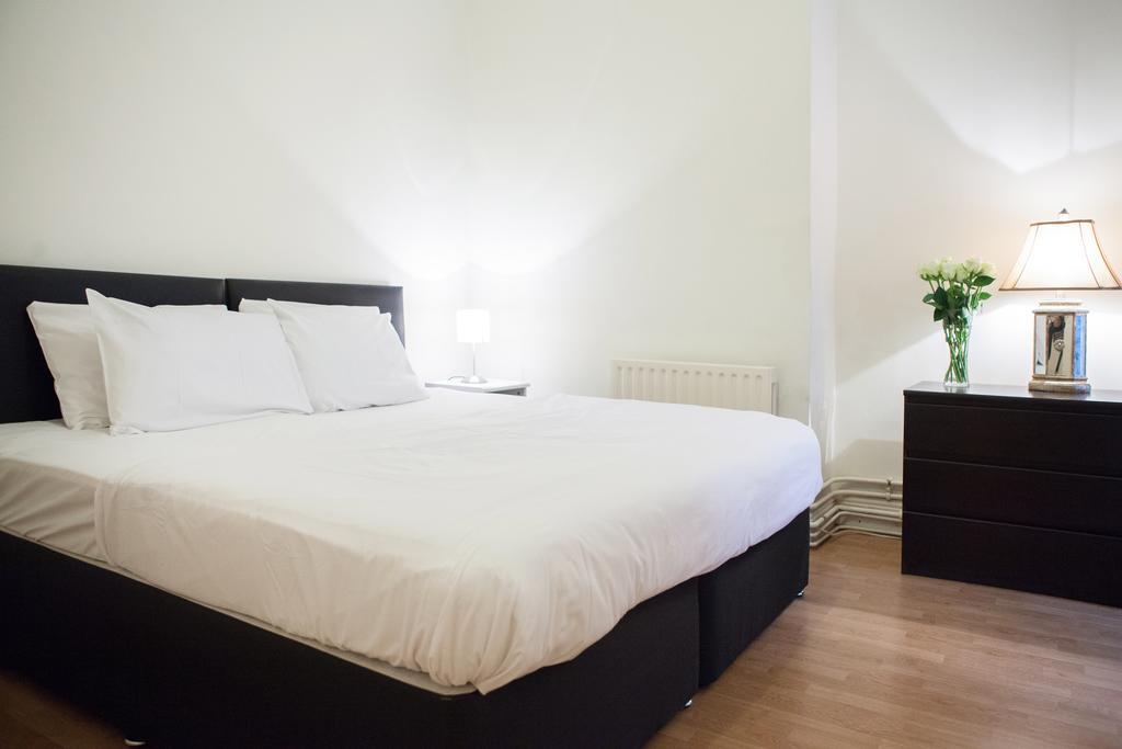 Victoria Station Apartment Londra Exterior foto