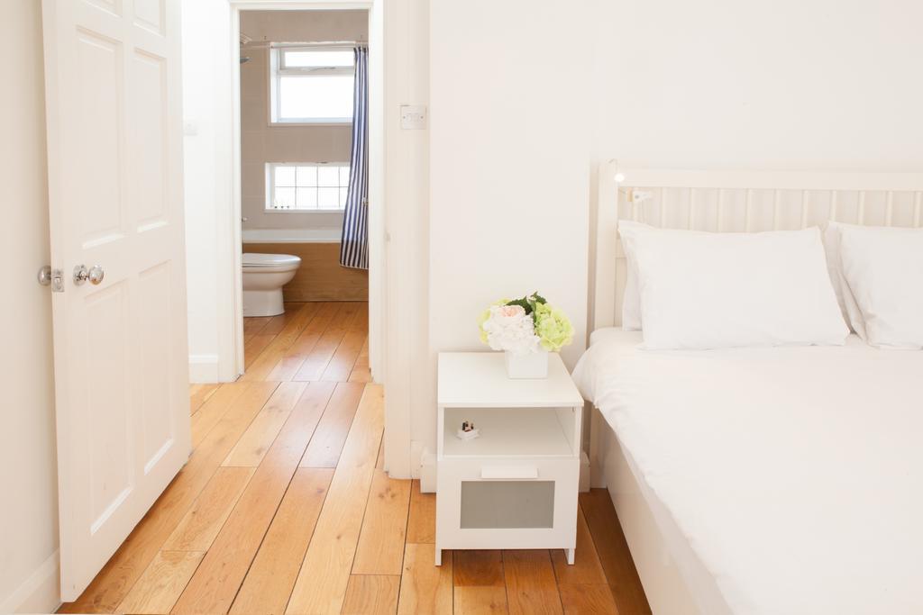 Victoria Station Apartment Londra Exterior foto
