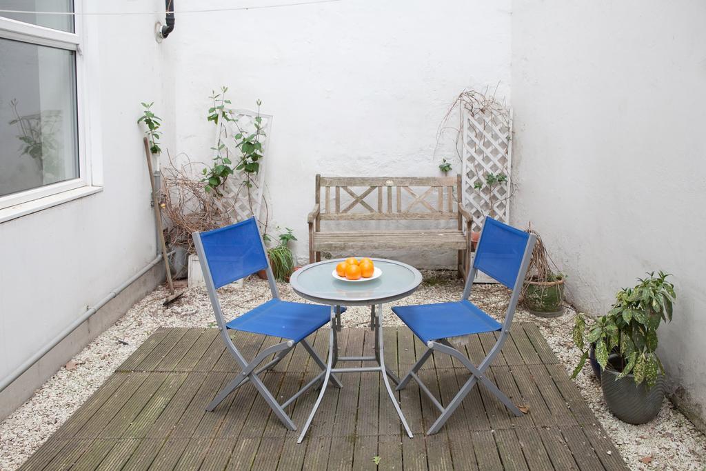 Victoria Station Apartment Londra Exterior foto