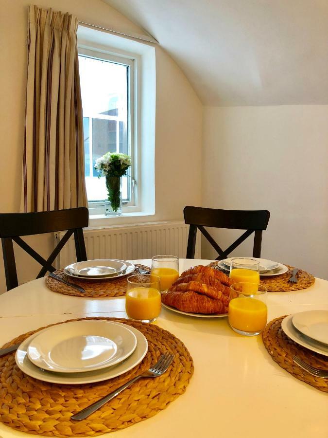Victoria Station Apartment Londra Exterior foto